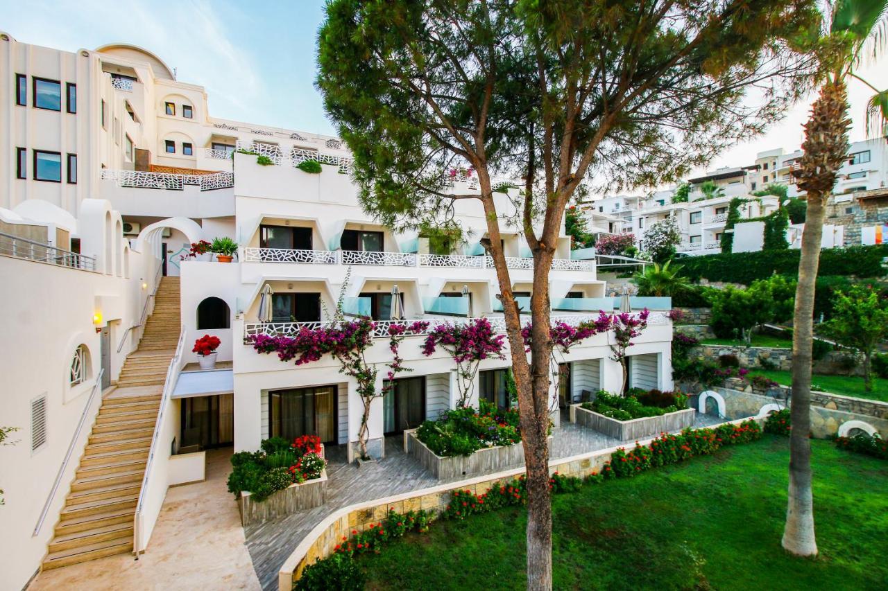 Azka Hotel Bodrum Luaran gambar