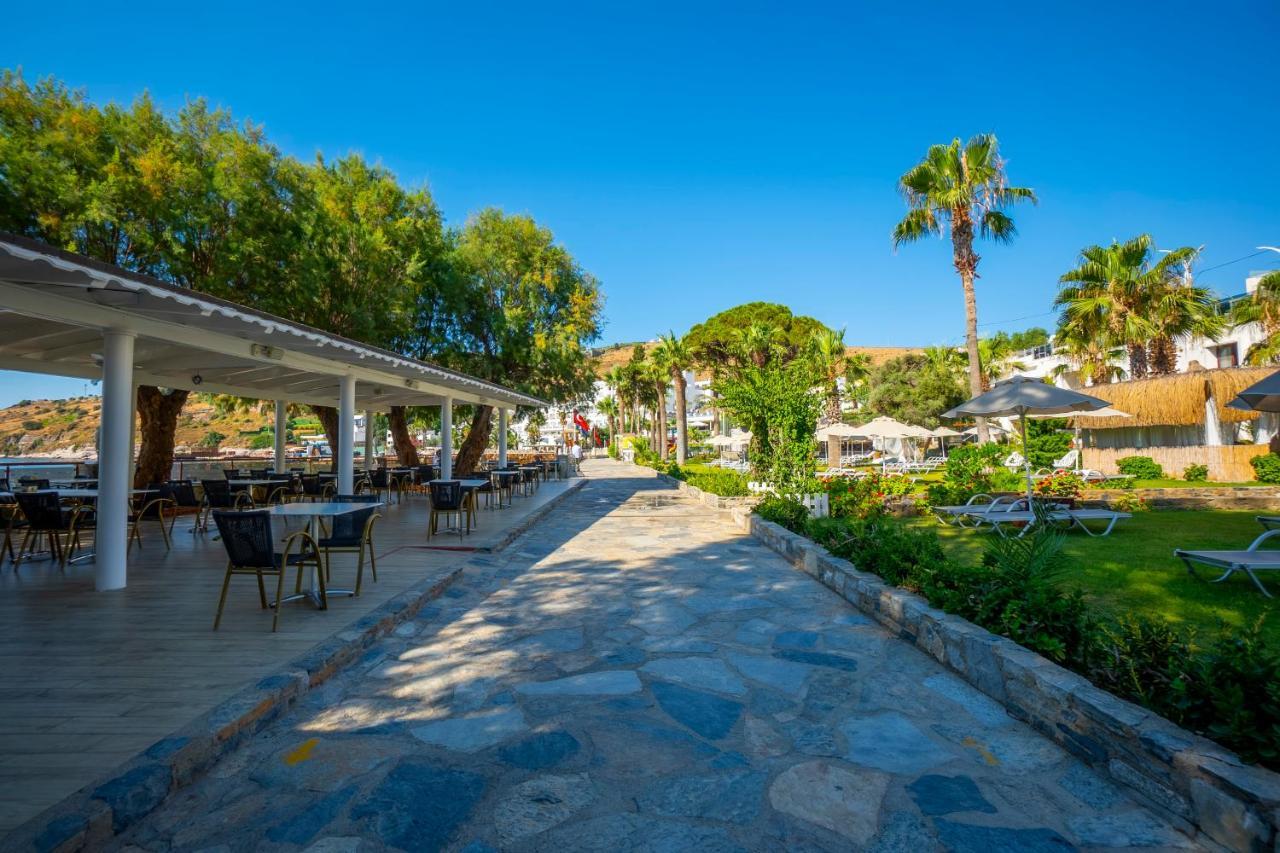 Azka Hotel Bodrum Luaran gambar