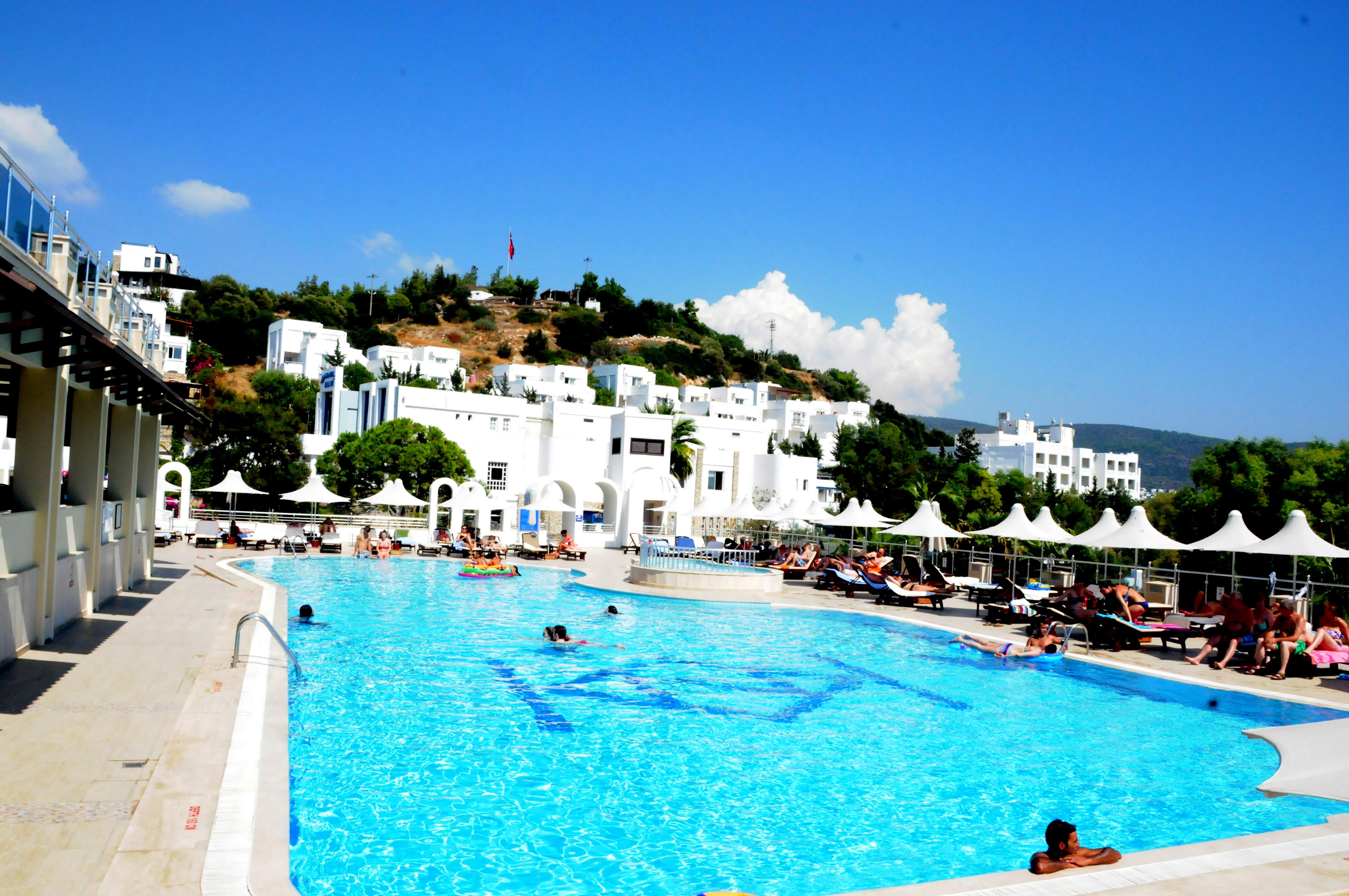 Azka Hotel Bodrum Luaran gambar